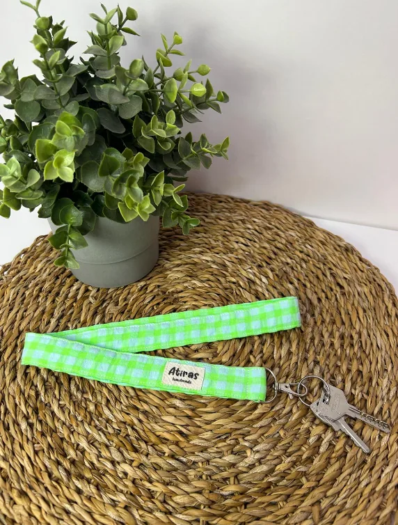 Muñequera vichy verde neón